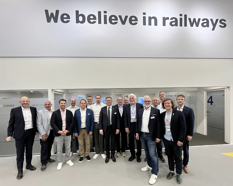 Gruppenfoto mit den Mitgliedern des FA Oberbau